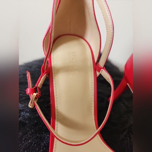 MICHAEL KORS  Open Toe  Bright Red Ankle Strap Mid Sandals Sz 9 - Picture 11 of 14